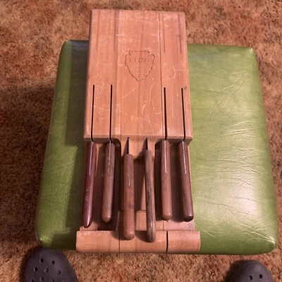 Juego de 6 cuchillos Ekco Flint acero inoxidable vanadio con bloque de pared de madera fecha 1946 EE. UU. Foto 1 de 4