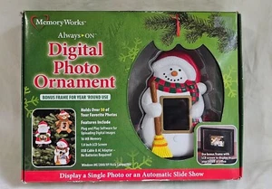 Memory Works Digital Ornament Santa Bonus Frame Year Round Use - Picture 1 of 3