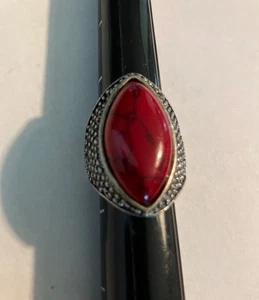 Attractive Silver Red Gemstone Ring Size 6.25 - Picture 1 of 7