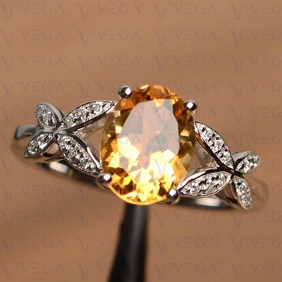 Anillo enchapado en oro blanco de 18 quilates de citrino natural y diamante talla ovalada de 4,20 quilates Foto 1 de 4