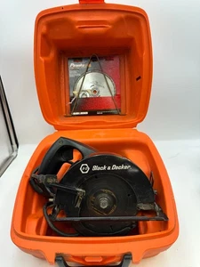 BLACK & DECKER 5 1/2” CORDED COMPACT CIRCULAR SAW VINTAGE- Black - Picture 1 of 6