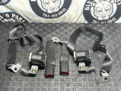 Par 284 cinturones de seguridad traseros Ford Mustang 1999-04 carbón oscuro Foto 1 de 4