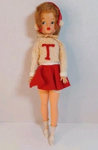 Bambola vintage TAMMY by Ideal con vestiti da cheerleader - Ottima! - Foto 1 di 4