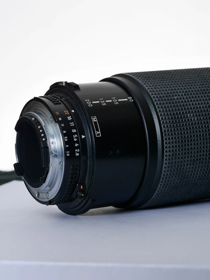 AF NIKKOR 80-200mm F2.8 - Imagen 1 de 4