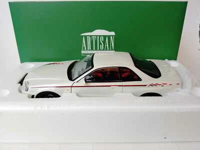 Greenlight Artisan Nissan Skyline GT-R BNR34 Coupé white 1999 1/18 19049 - Immagine 1 di 2