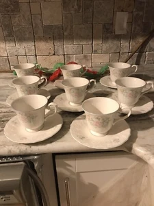 17 Pc Royal  Doulton Moselle Collection Valencia Cups & Saucers Made In England - Picture 1 of 9