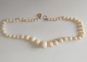 VINTAGE ANGEL SKIN CORAL BEAD NECKLACE GRADUATED 3/16" to 11/16" 14 3/4" long - Picture 1 of 6