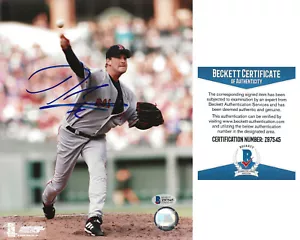 Derek Lowe Firmado Medias Rojas de Boston Béisbol 8x10 Foto Beckett Certificado de Autenticidad Autografiado - Imagen 1 de 4