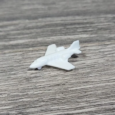 Monopoly Ultimate Banking White Plane Mover Board Game Replacement Parts Pieces - Image 1 of 4