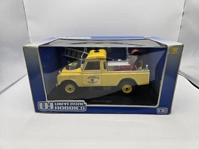 Universal Hobbies 1/18 Scale Model Car 4414 - Land Rover Serie II Pick Up - NEW - Image 1 of 4