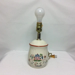 Cuore internazionale vintage. Lampada da tavolo lampada da cucina lampada da fattoria - Foto 1 di 4