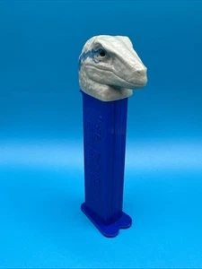JURASSIC WORLD Pez Dispenser BLUE THE RAPTOR Introduced 2018 - Picture 1 of 5