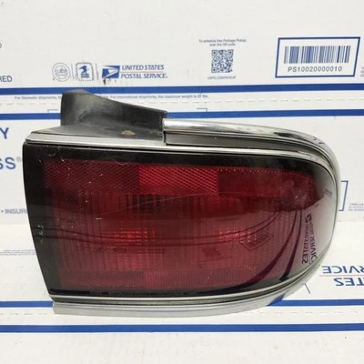 ✅92-96 Luz trasera lateral derecha pasajero Buick Lesabre OEM Foto 1 de 4