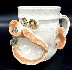 Señuelo taza cara pez feo firmado por artista cerámica artística labios boca grande aletas oreja 1996 - Imagen 1 de 10