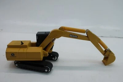 ERTL John Deere 1:64 Scale Diecast Excavator - Please Read - Image 1 of 4