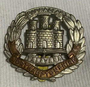 The Northamptonshire Regiment Mützenabzeichen Britische Armee Talavera Gibraltar WW2 - Bild 1 von 2