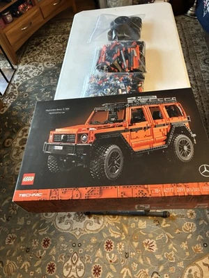 LEGO TECHNIC: Mercedes-Benz G 500 Professional Line #42177 w/ Box & Manual - Image 1 of 4