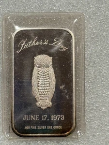 Vintage 1 oncia .999 argento Art Bar ~ festa del papà 17 giugno 1973 gufo ~ come nuovo sigillato - Foto 1 di 2