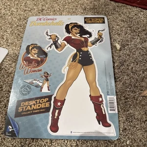 WONDER WOMAN DESKTOP STANDEE DC COMICS BOMBSHELLS 2015 NEW IN PACKAGE SEALED - Picture 1 of 1