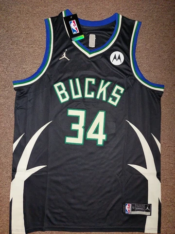 Milwaukee Bucks Giannis Antetokounmpo Black Statement Edition Jersey Men's XL Cover
