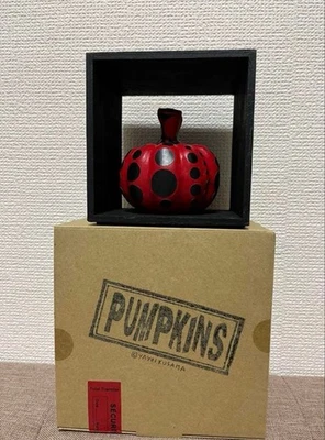 Kusama Yayoi Murakami Takashi Obje Exhibition Piece The Broad Display - Image 1 of 4