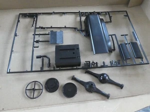 AIRFIX 1930 BENTLEY 1/12 SCALE parts cw steering wheel etc - Picture 1 of 6