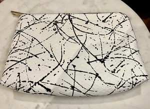 New Full-size Estee Lauder Cosmetic Makeup Travel Bag - Black And White Zipper - Picture 1 of 3
