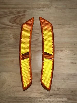 Juego de marcadores laterales para Chevy Camaro 2016-2017 2014-2018 Cadillac CTS delantero CAPA 2 piezas Foto 1 de 3