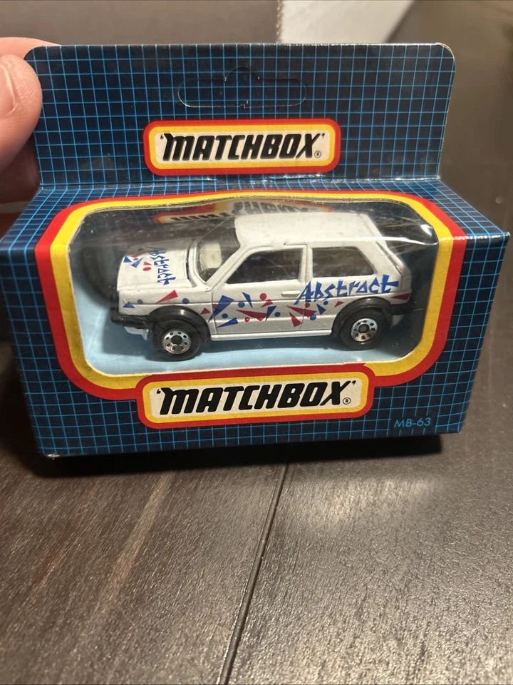 Matchbox MB-63 1985 Volkswagen VW Golf GTi Hatchback White “Abstract” 1 64