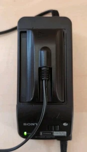 Genuine SONY AC-V17 Mains Power Adapter/Battery Charger Video Camera Camcorder - Picture 1 of 8
