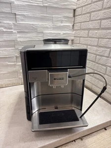 Siemens EQ.6 Plus S700 Kaffeevollautomat Schwarz Edelstahl - Bild 1 von 7