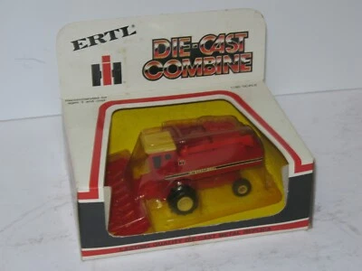 1/80 INTERNATIONAL 1460 COMBINE w/CORNHEAD NIB 1977 vintage - Image 1 of 3