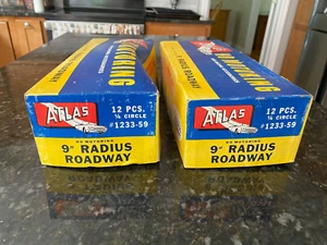 Vintage ATLAS HO MOTORING #1233-59 12 PCS. 1/4 CIRCLE 9" RADIUS ROADWAY Set of 2 - Picture 1 of 4
