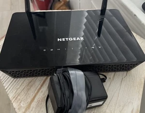 NETGEAR R6220 AC1200 Inteligentny dwuzakresowy router WiFi 1,2 Gbps - Zdjęcie 1 z 3