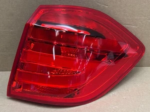 13-16 MERCEDES GL450 REAR RIGHT PASS SIDE TAILLIGHT TAIL LIGHT LAMP OEM LOT766 - Picture 1 of 10