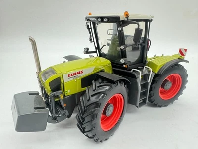 Traktor Modell 1:32 Universal Hobbies Claas Xerion 3800 Trac VC mit Frontgewicht - Bild 1 von 4