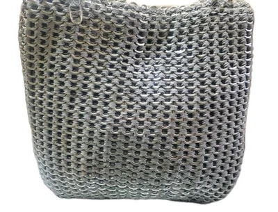 Cartera hecha de latas de refresco hechas a mano St Monica's Girls School Gulu, Uganda  Foto 1 de 4