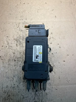 Ford E250 E350 2006 2007 bomba de freno antibloqueo ABS antibloqueo U9526 DG Foto 1 de 4