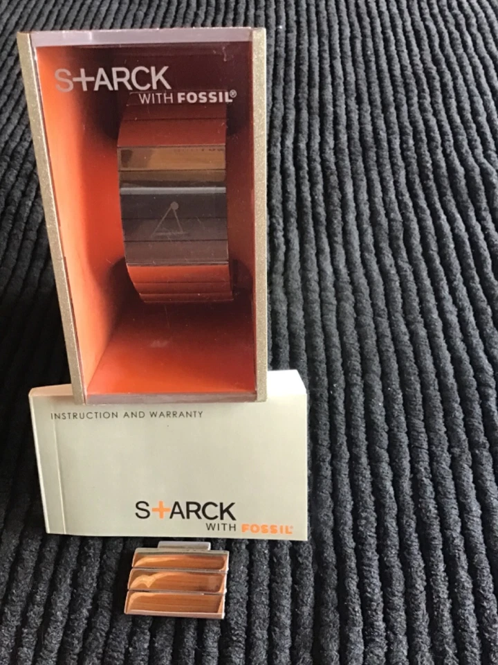 montre Philippe Starck. PH 5016 - Photo 1/4