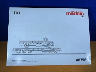D11-60 TRAIN CAR - FLAT BED CAR WITH FIRE DEPARTMENT - HO SCALE - MARKLIN #48756 - Image 1 of 4
