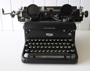 Magnificent Antique Royal Desktop Typewriter ***** Full Woking Order ***** - Picture 1 of 12