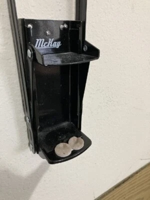 McKay 12 oz. Trituradora de latas de metal de alta resistencia montada en la pared para aluminio NUEVA Foto 1 de 4