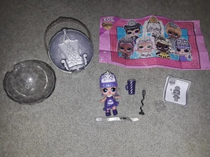 NEW OPENED LOL SURPRISE QUEENS "M.C. QUEEN" DOLL & ACCESSORIES SET - Picture 1 of 4