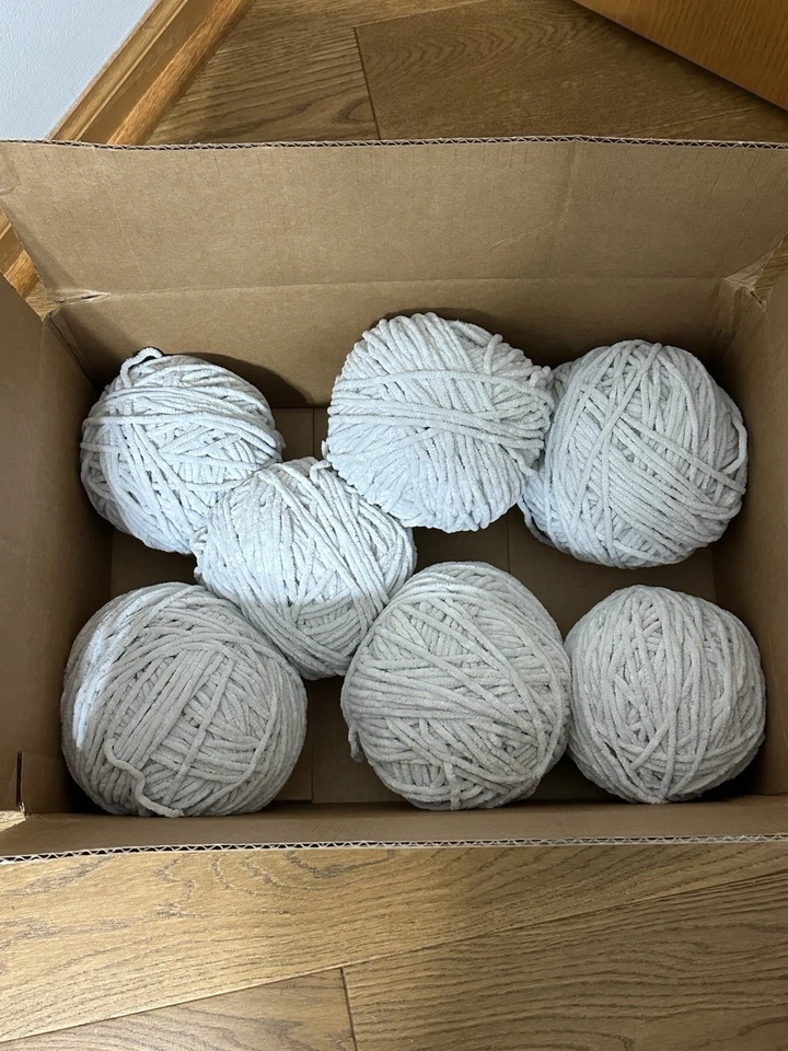 Lote de hilo de chenilla gris - aproximadamente 1,8 libras Foto 1 de 1