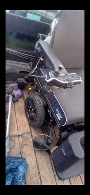 Silla de ruedas eléctrica móvil batería recogida local solamente Foto 1 de 4