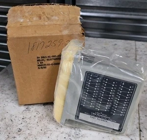 881-24C-28 T-Bar 5945-01-082-2771 Electromagnet Relay - 9 Available NIB! - Picture 1 of 1