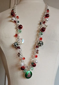 Collana Natalizia Donna Tono Argento Ciondolo Albero di Natale Campane Disco Palline - Foto 1 di 3