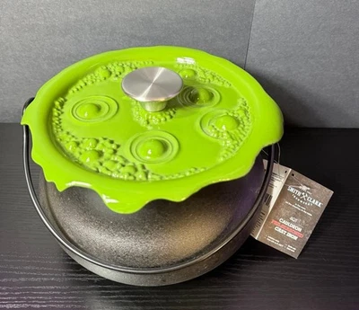 Smith & Clark Black Cast Iron Pot Cauldron New 4qt Halloween Decor Boiling Lid - Image 1 of 4