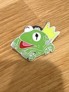Rennwagen Disney Parks Mystery Pin - Kermit der Frosch die Muppets - Bild 1 von 2