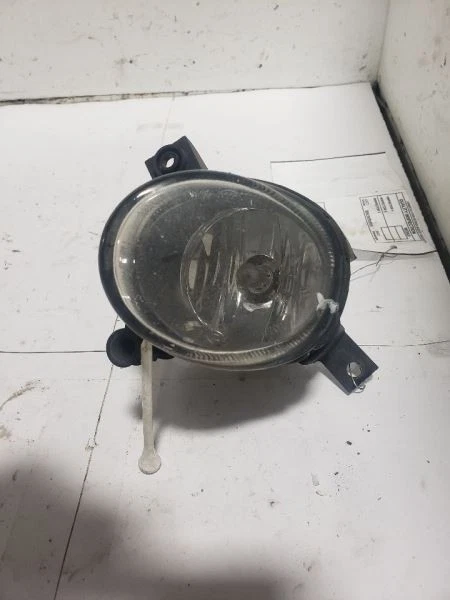 Luz de estacionamiento/esquina del conductor montada para parachoques antiniebla para AUDI A3 706825 06-13 Foto 1 de 4